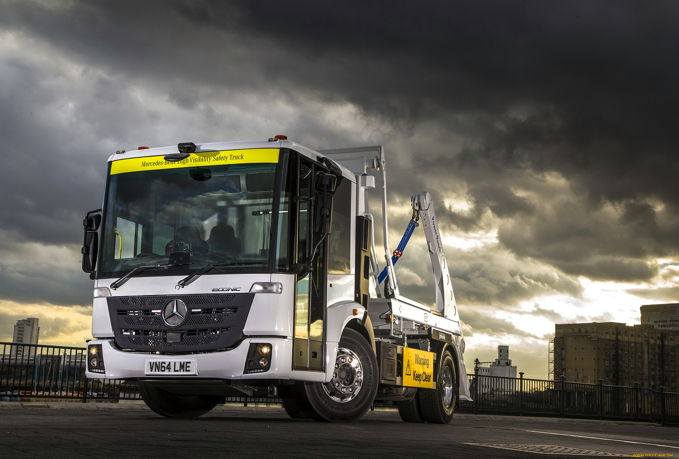 , mercedes trucks, mercedes